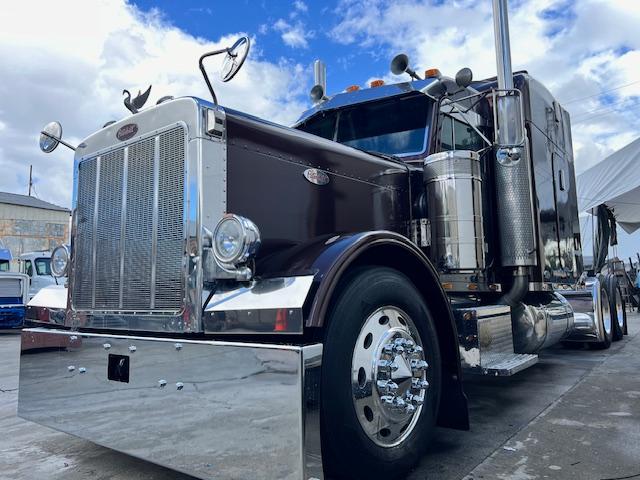 1997 Peterbilt 379 EXHD New Paint! - Image 3