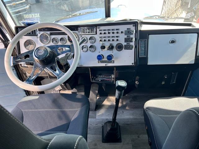 Custom 1990 Peterbilt 378 - Image 24
