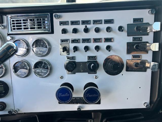 Custom 1990 Peterbilt 378 - Image 25