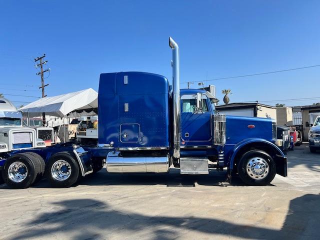 Custom 1990 Peterbilt 378 - Image 6