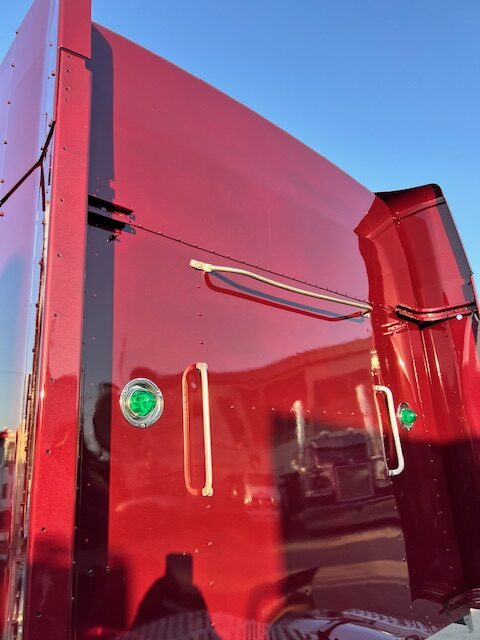 2002 Kenworth W900L (2) Owner Truck! - Image 11