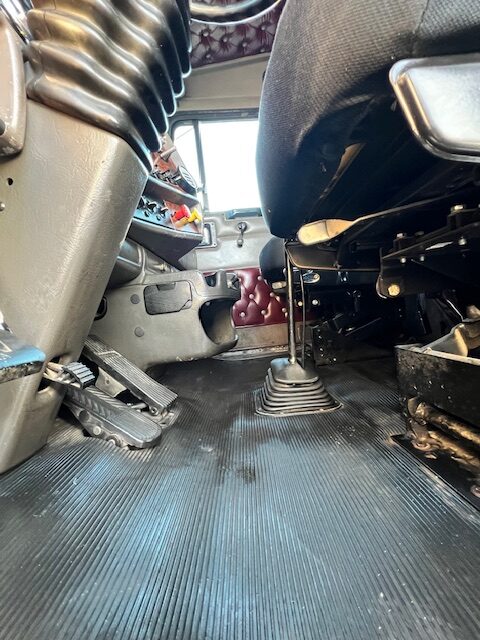 2002 Kenworth W900L (2) Owner Truck! - Image 16