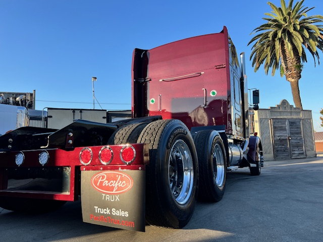 2002 Kenworth W900L (2) Owner Truck! - Image 5