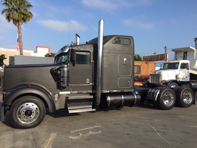 2002 Kenworth W900L (2) Owner Truck! - Image 9