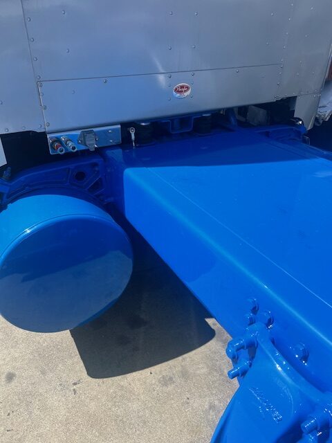 Fully Custom Pre Emission 2001 Freightliner Classic! - Image 15