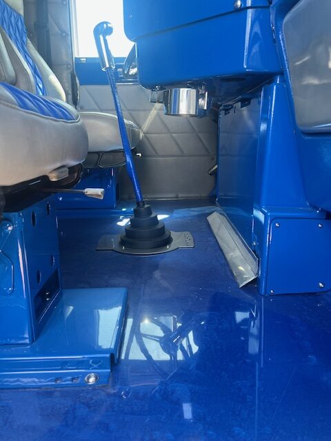 Fully Custom Pre Emission 2001 Freightliner Classic! - Image 22