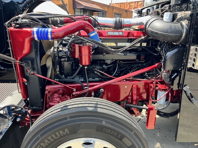 1995 Peterbilt 379 EXHD 36" Flattop Sleeper New Custom Build - Image 13