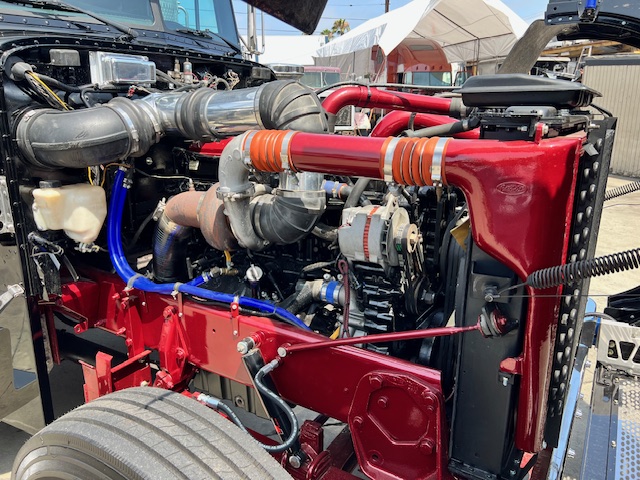 1995 Peterbilt 379 EXHD 36" Flattop Sleeper New Custom Build - Image 18