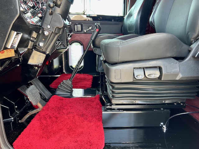 1995 Peterbilt 379 EXHD 36" Flattop Sleeper New Custom Build - Image 25