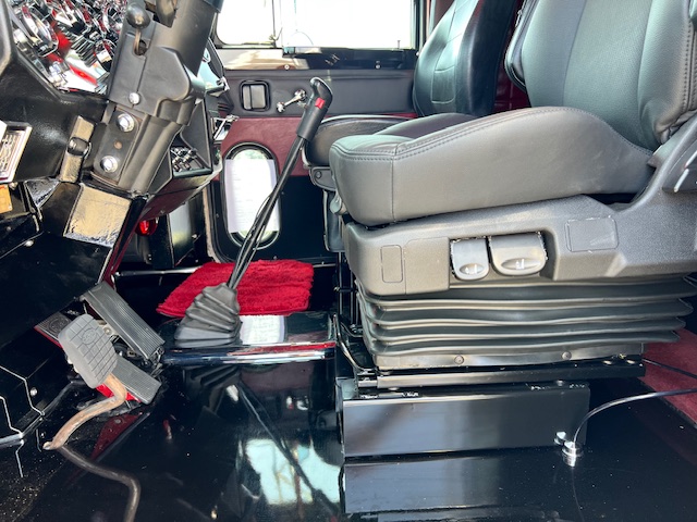 1995 Peterbilt 379 EXHD 36" Flattop Sleeper New Custom Build - Image 26