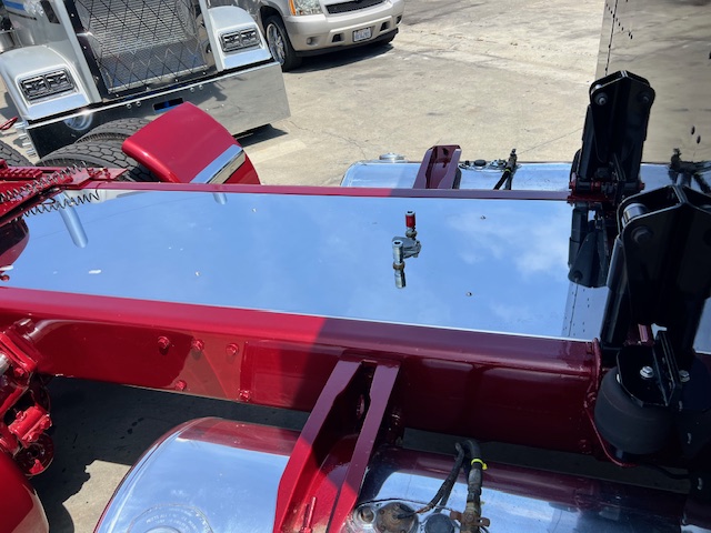 1995 Peterbilt 379 EXHD 36" Flattop Sleeper New Custom Build - Image 22