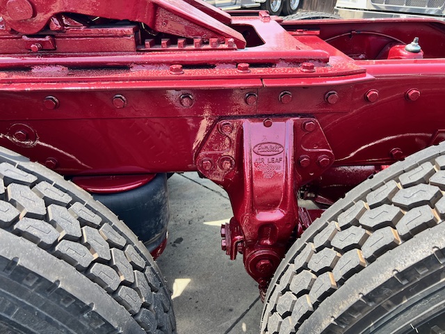 1995 Peterbilt 379 EXHD 36" Flattop Sleeper New Custom Build - Image 6