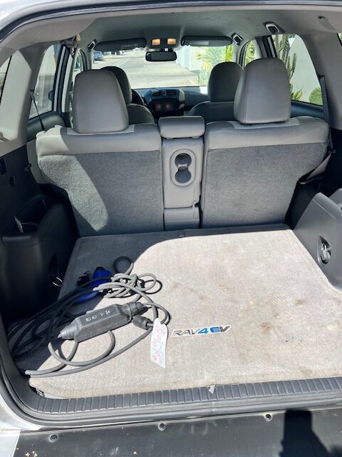 2014 Toyota RAV4 EV, LOW MILES, One Owner! - Image 15