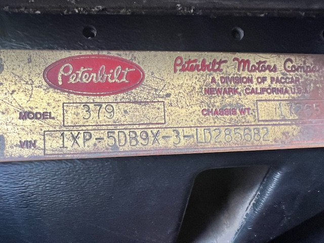 1990 Peterbilt 379 EXHD 60" Flattop Sleeper New Custom Build! - Image 29