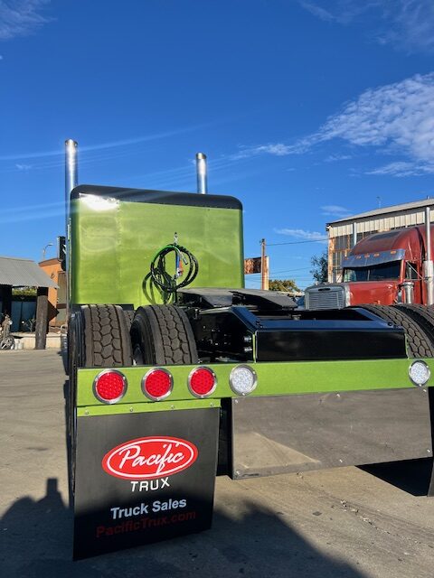 1990 Peterbilt 379 EXHD 60" Flattop Sleeper New Custom Build! - Image 6