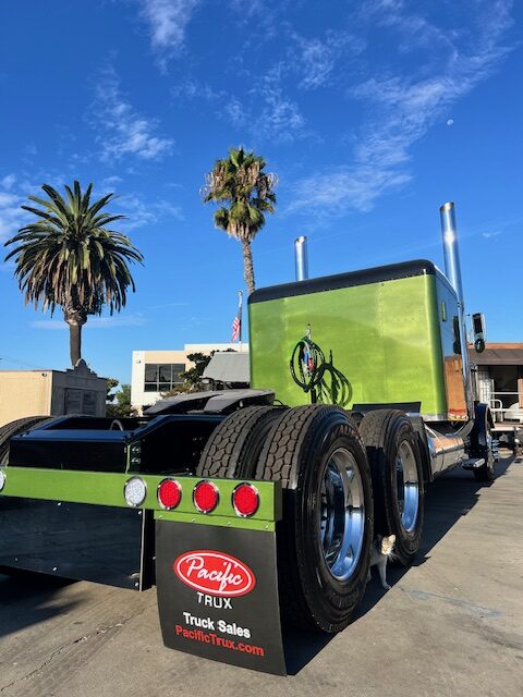 1990 Peterbilt 379 EXHD 60" Flattop Sleeper New Custom Build! - Image 7
