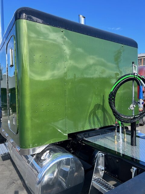1990 Peterbilt 379 EXHD 60" Flattop Sleeper New Custom Build! - Image 8