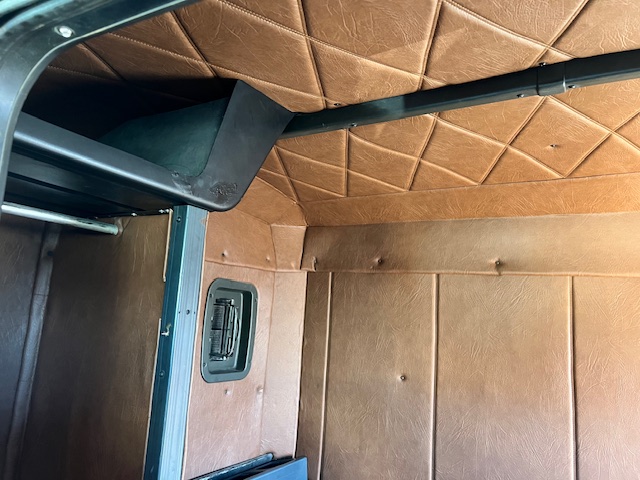 1990 Peterbilt 379 EXHD 60" Flattop Sleeper New Custom Build! - Image 25
