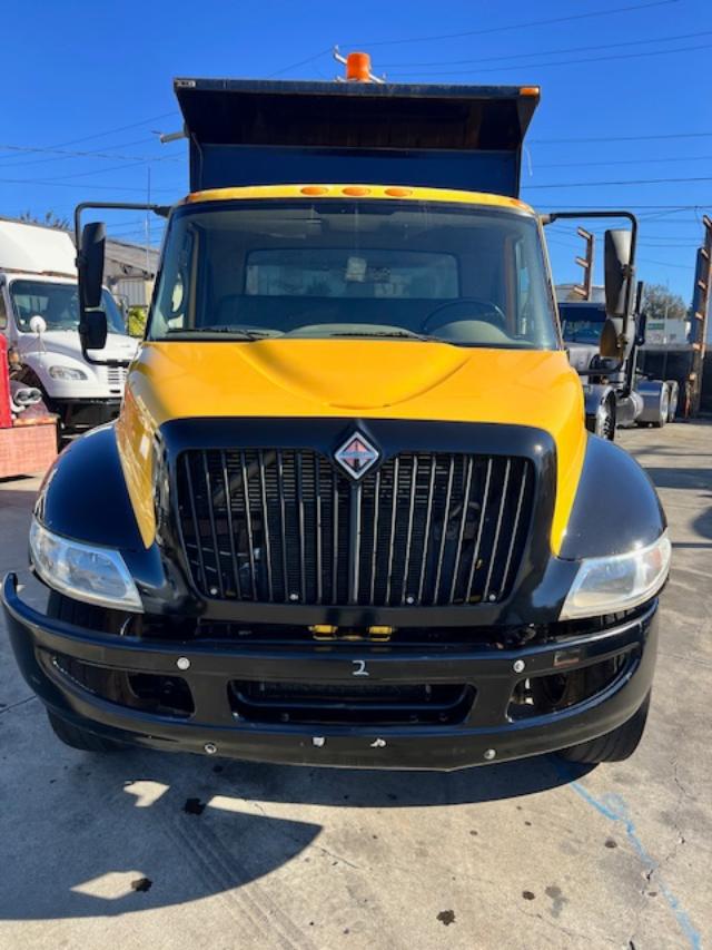 2011 International DuraStar 4300 3/5-yard Dump Truck - Image 3