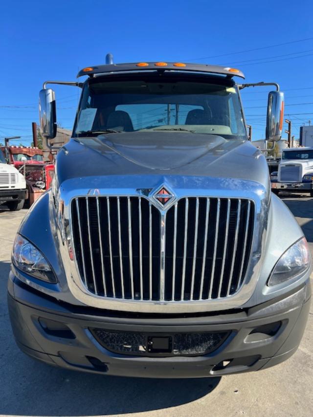 2015 International Prostar Day Cab, Cummins! - Image 2