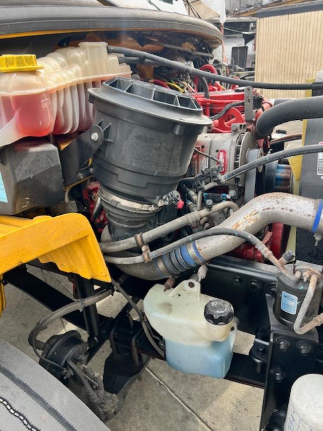 2020 Freightliner M2 26' Air Ride Box Truck - Image 16