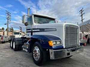 1990 Freightliner FLD120 Day Cab, CLEAN!