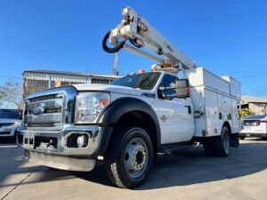 2012 Ford F550 ALTEC Bucket truck, One Owner!