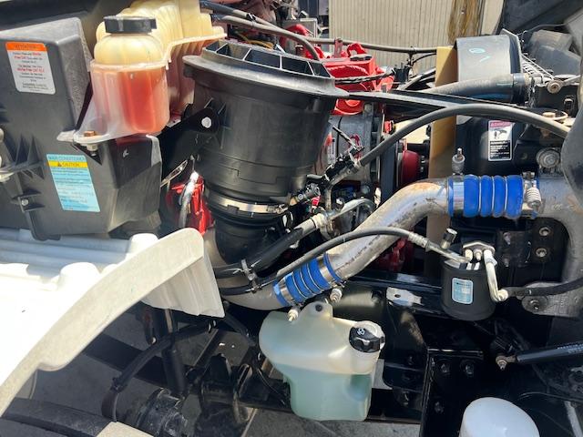 2019 Freightliner M2 106 26' Box Truck 1 Owner - Image 17