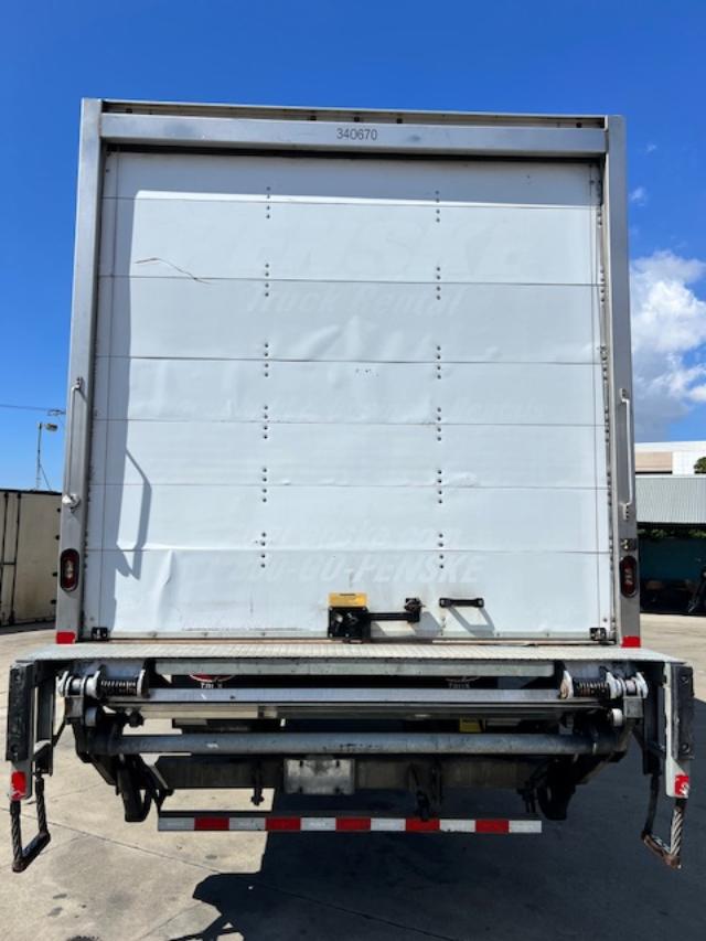 2020 Freightliner M2 26' Box Truck, 1 Owner! - Image 6
