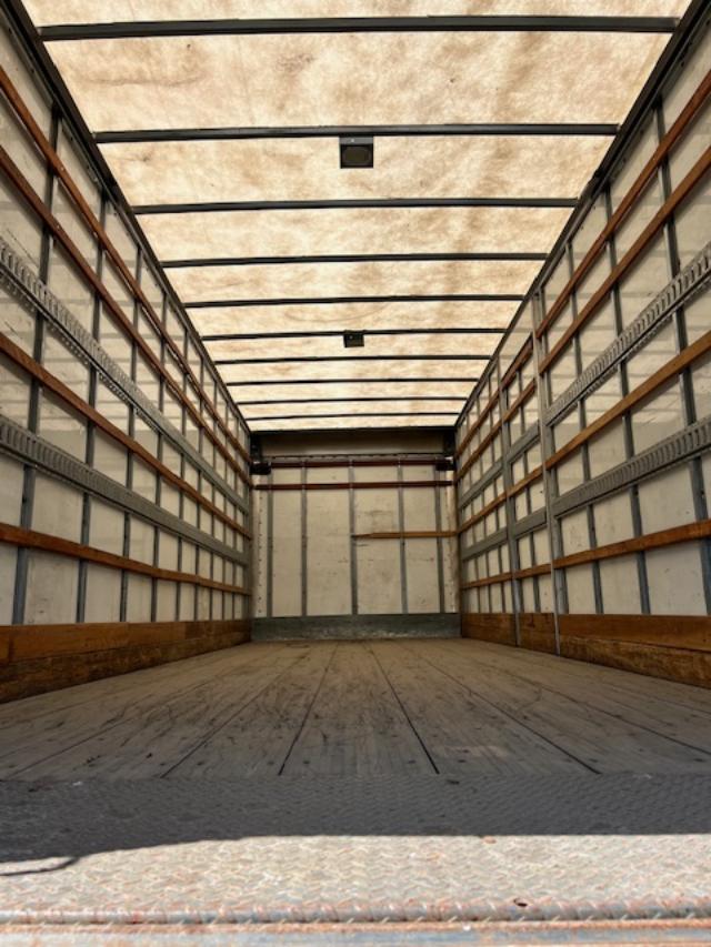 2020 Freightliner M2 26' Box Truck, 1 Owner! - Image 8