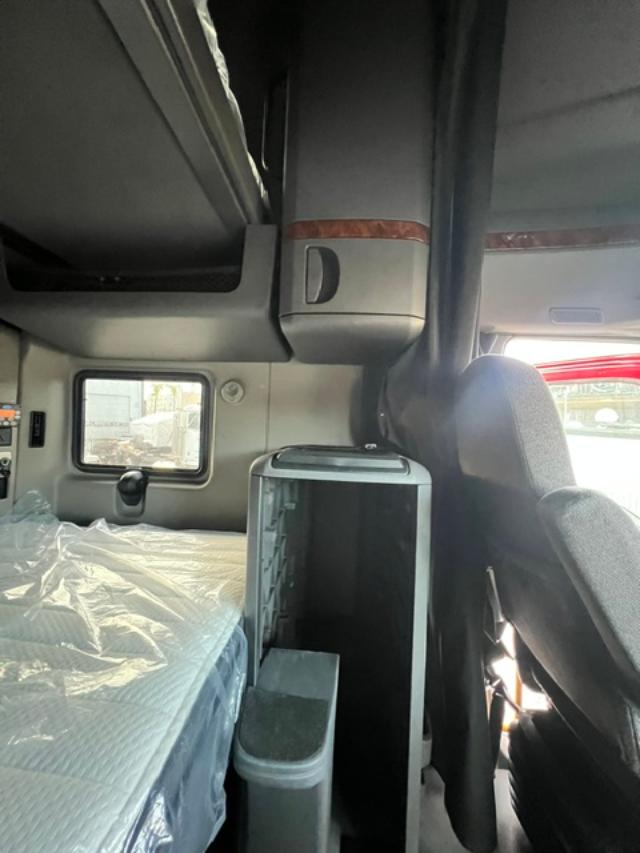 2022 International LT625 Cummins X15 - Image 21