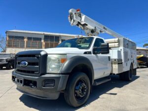 2012 Ford F450 Altec Bucket Truck V10