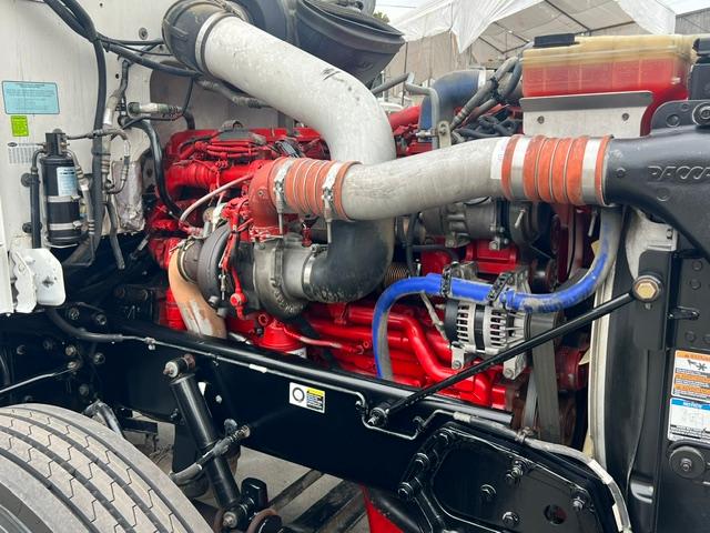 2013 Peterbilt 386 PTO/WetKit with Overhaul - Image 14