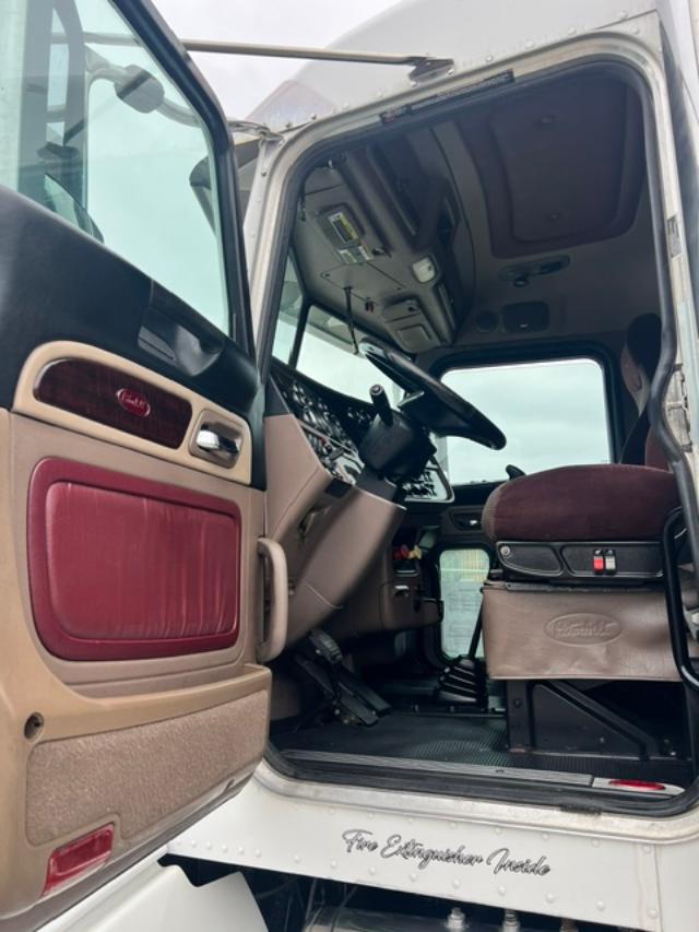 2013 Peterbilt 386 PTO/WetKit with Overhaul - Image 15