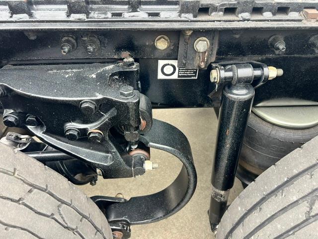 2013 Peterbilt 386 PTO/WetKit with Overhaul - Image 7