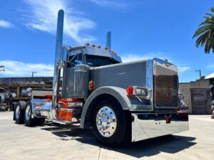 1993 Peterbilt 379 EXHD Custom Built Day cab
