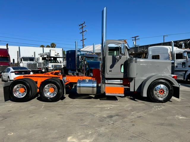 1993 Peterbilt 379 EXHD Custom Built Day cab - Image 5