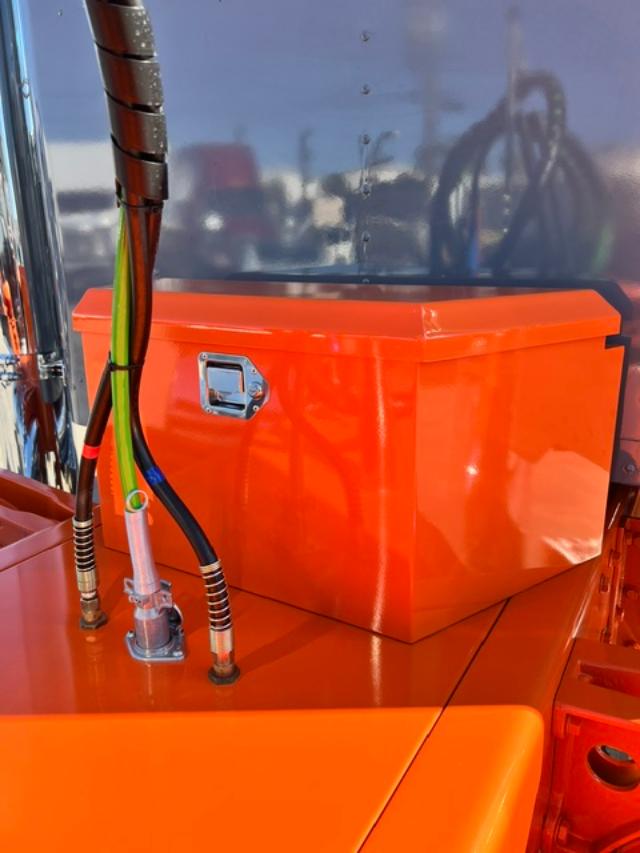 1993 Peterbilt 379 EXHD Custom Built Day cab - Image 7