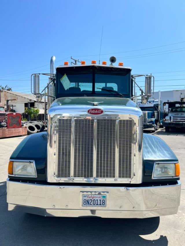 1998 Peterbilt 385 22' Flatbed - Image 4