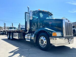 1998 Peterbilt 385 22' Flatbed