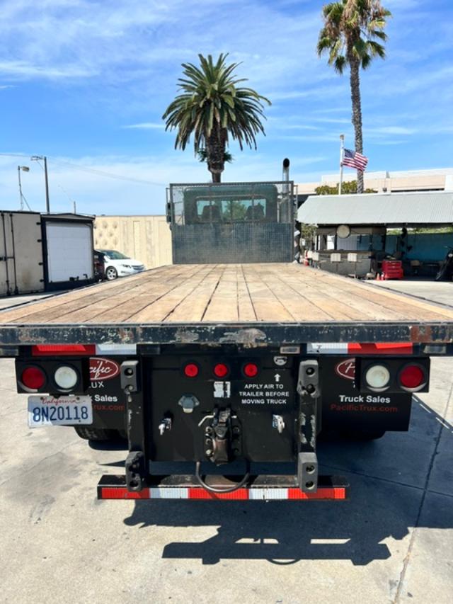 1998 Peterbilt 385 22' Flatbed - Image 8